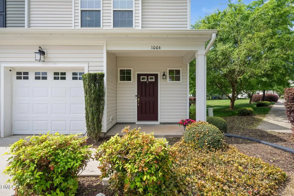 1004 Renewal Place Raleigh NC 27603