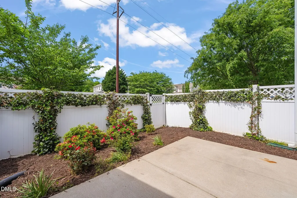 1004 Renewal Place Raleigh NC 27603