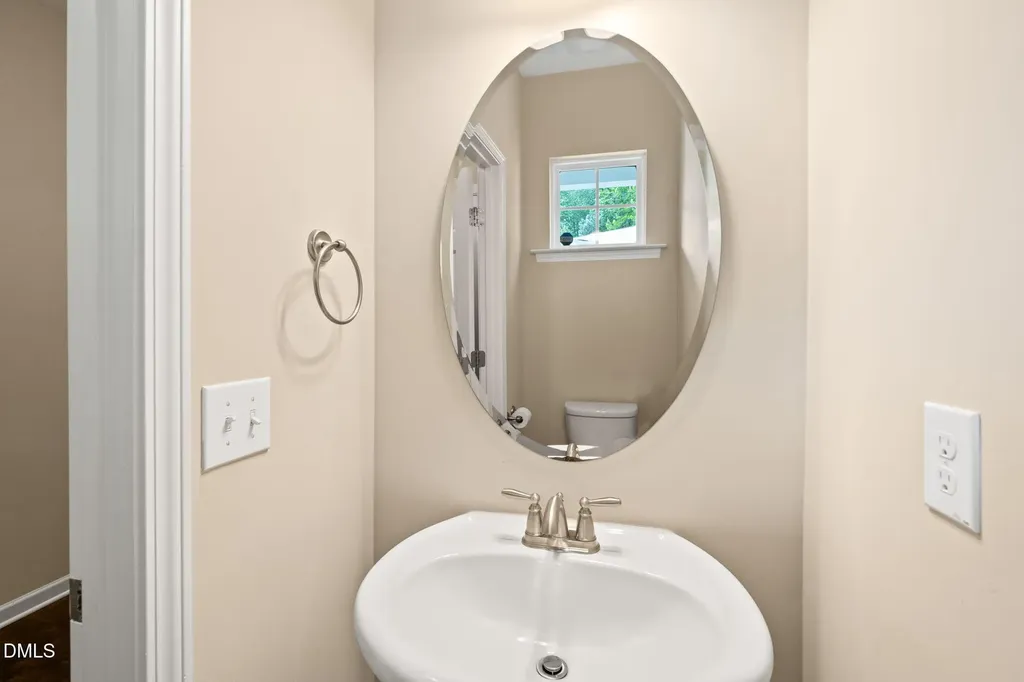 1004 Renewal Place Raleigh NC 27603