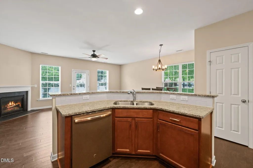 1004 Renewal Place Raleigh NC 27603
