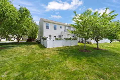 1004 Renewal Place Raleigh NC 27603