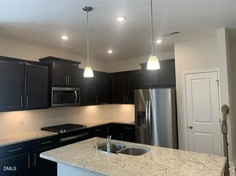 1614 Glacier Durham NC 27713