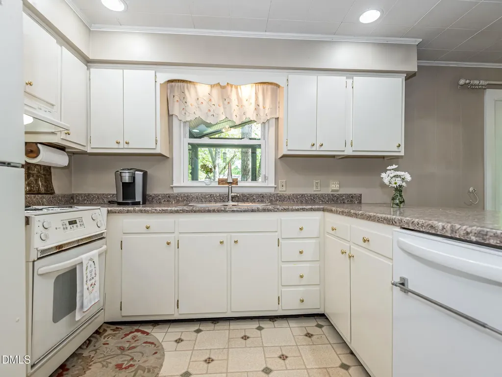 510 Lakeside Drive Garner NC 27529