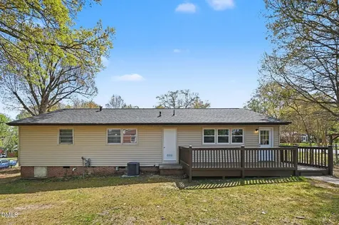2526 Hyde Street Burlington NC 27217