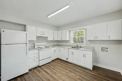 2526 Hyde Street Burlington NC 27217