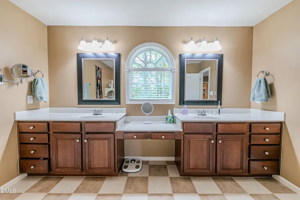 13357 Ashford Park Drive Raleigh NC 27613