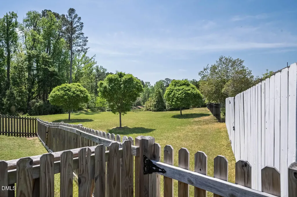 96 Woodland Grove Lane Chapel Hill NC 27516