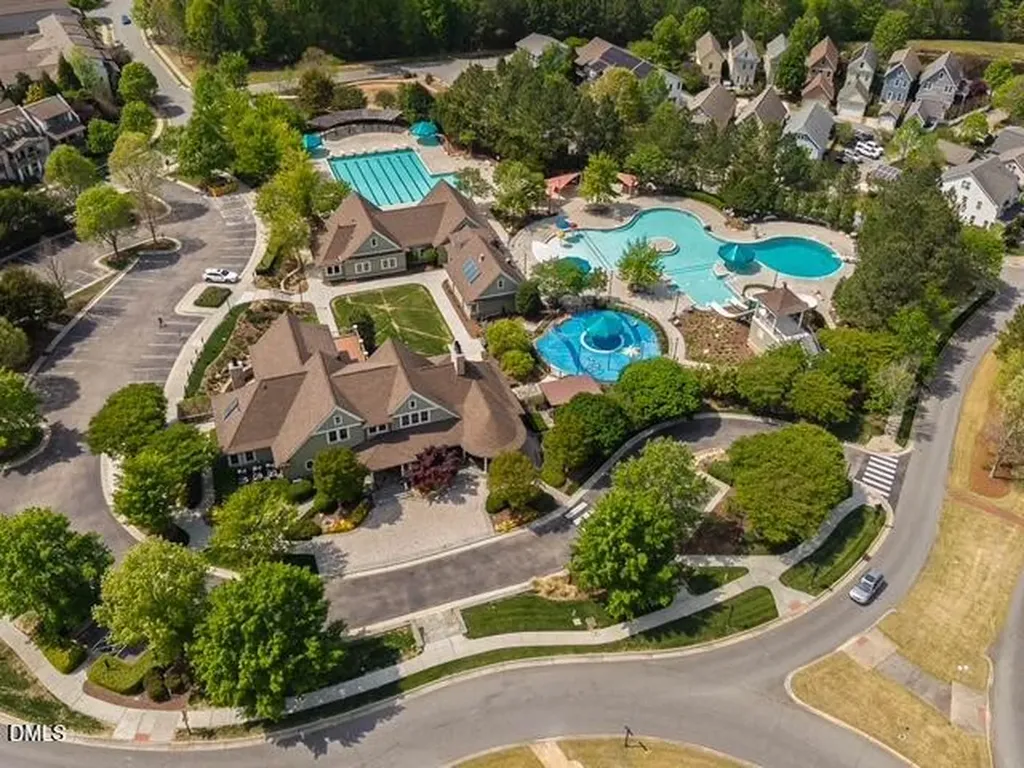 96 Woodland Grove Lane Chapel Hill NC 27516