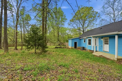 943 Holden Road Youngsville NC 27596