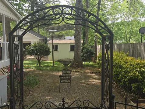 26 London Lane Mebane NC 27302