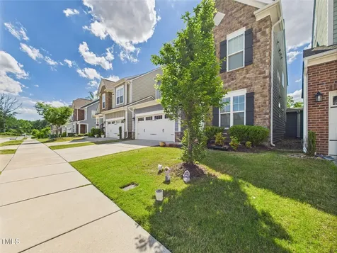 524 Rowanwood Way Apex NC 27523