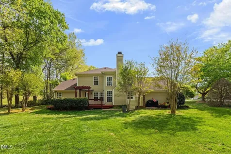 105 Walter Hagen Drive Mebane NC 27302