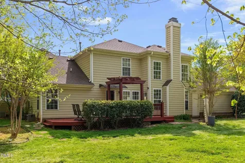 105 Walter Hagen Drive Mebane NC 27302