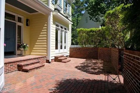 207 Oak Park Drive Chapel Hill NC 27517