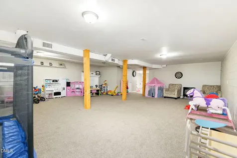 2732 Nutbush Road Henderson NC 27537