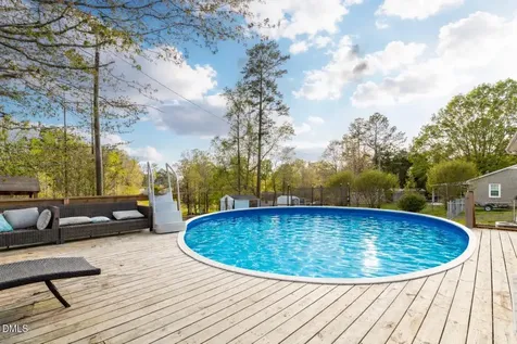 2732 Nutbush Road Henderson NC 27537