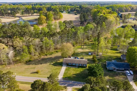 2732 Nutbush Road Henderson NC 27537
