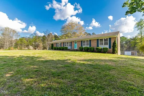 2732 Nutbush Road Henderson NC 27537