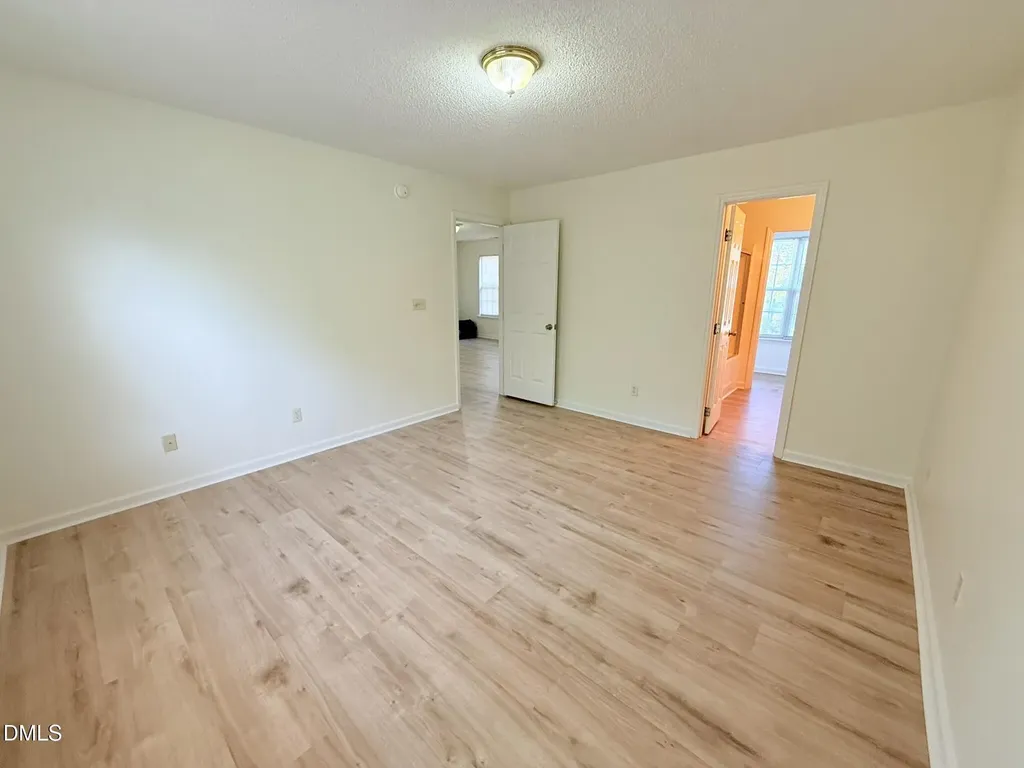 1529 Crag Burn Lane Raleigh NC 27604