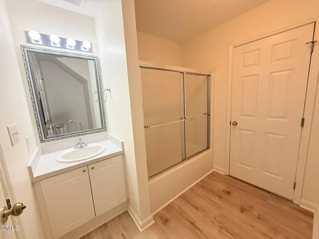 1529 Crag Burn Lane Raleigh NC 27604
