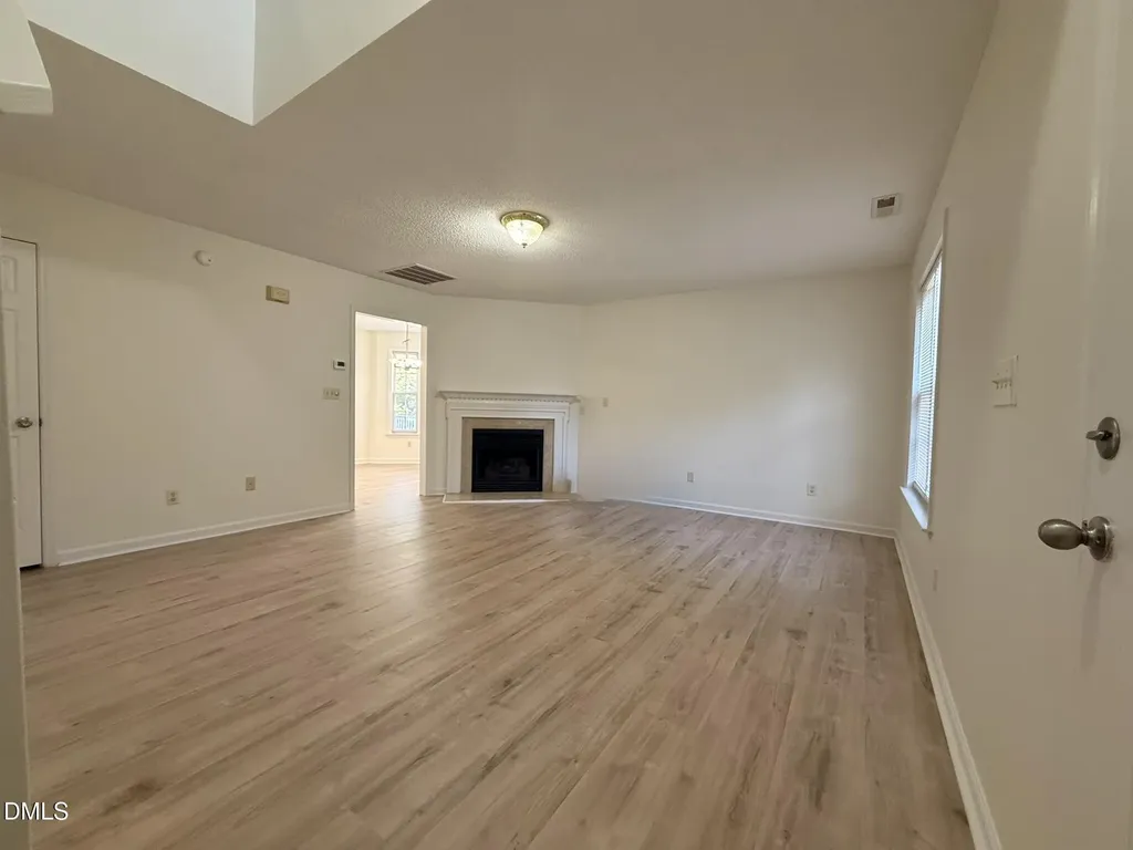 1529 Crag Burn Lane Raleigh NC 27604