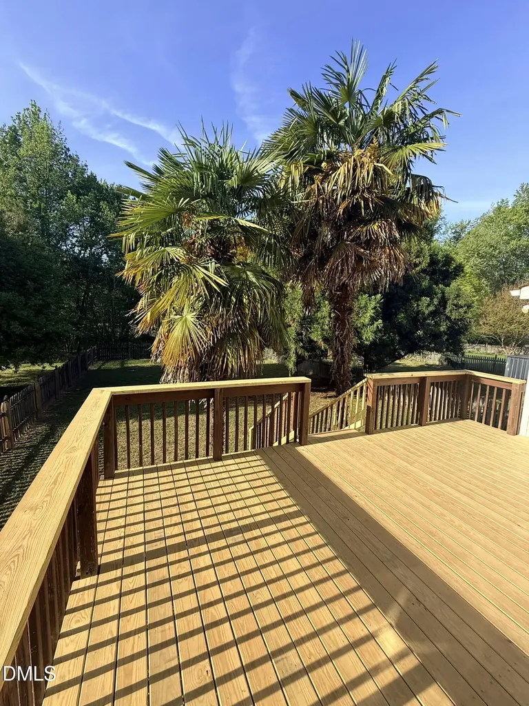 1529 Crag Burn Lane Raleigh NC 27604