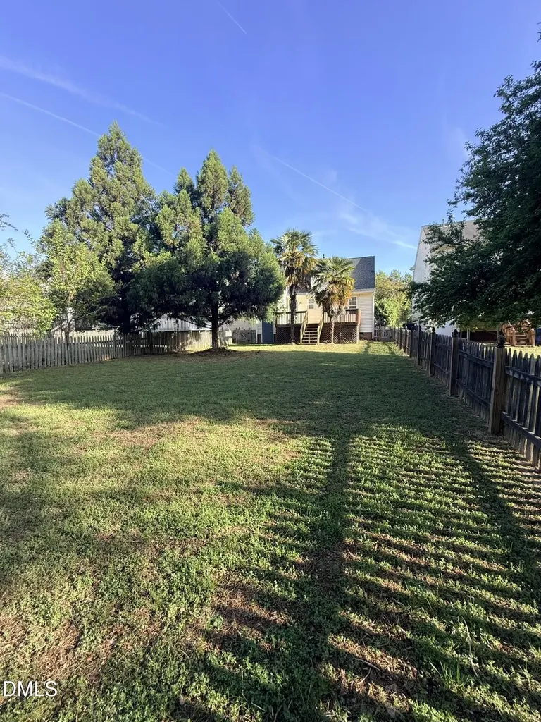 1529 Crag Burn Lane Raleigh NC 27604