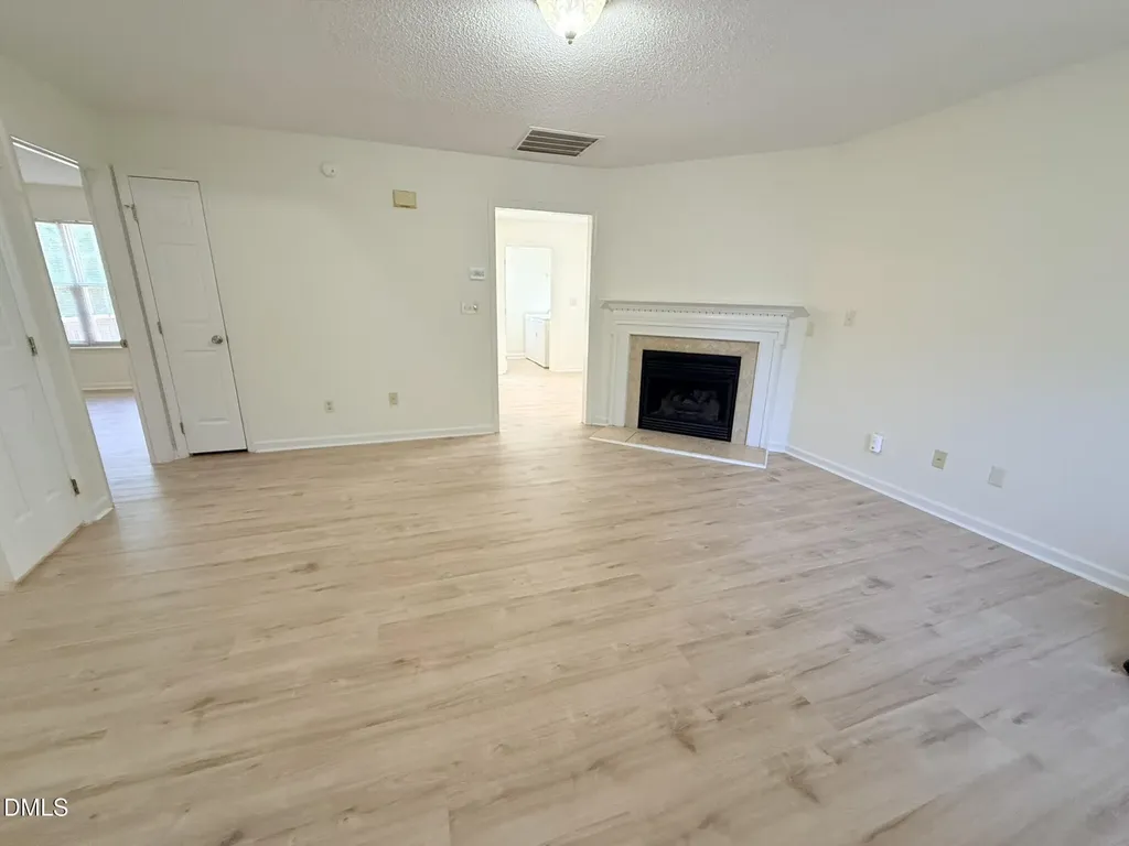 1529 Crag Burn Lane Raleigh NC 27604