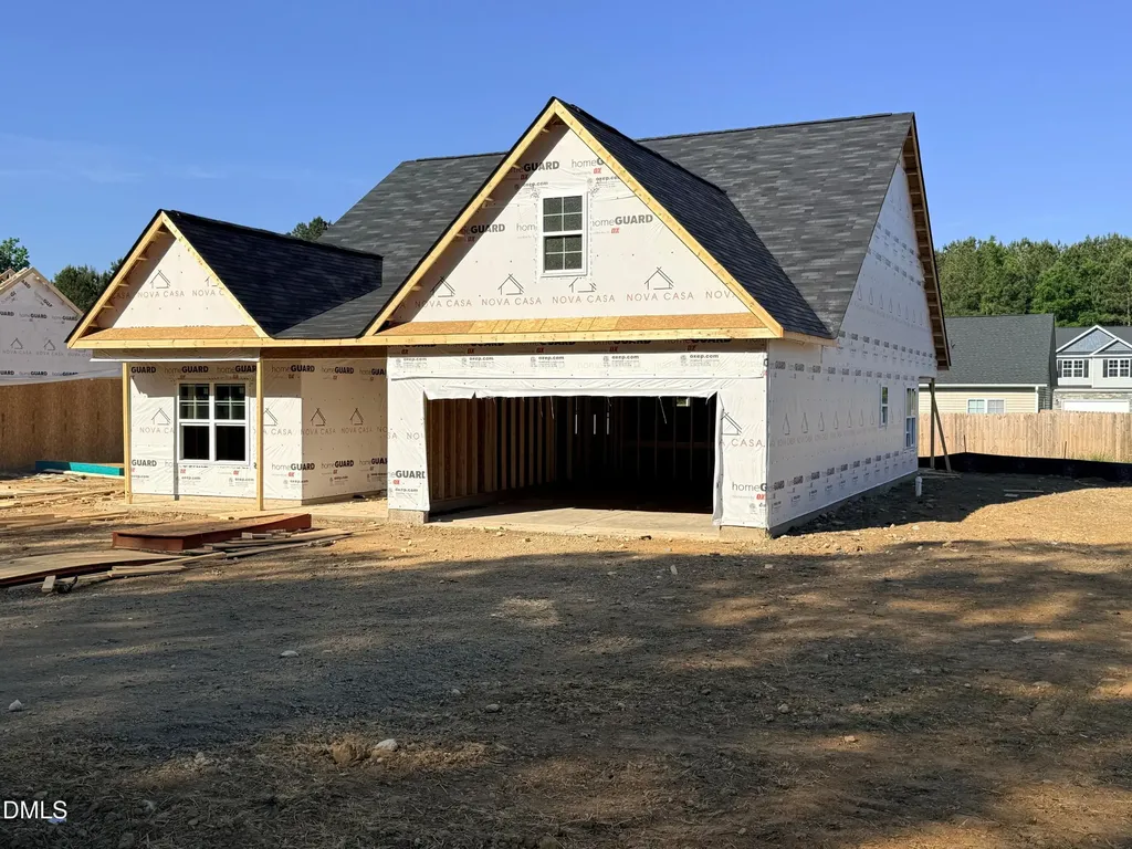 30 Loganberry Avenue Bunnlevel NC 28323