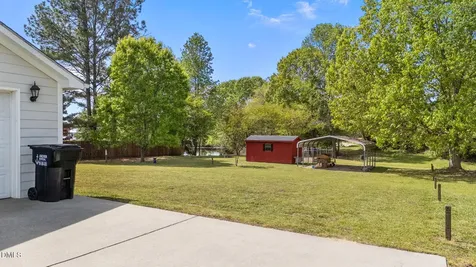 709 Slippery Bank Court Benson NC 27504
