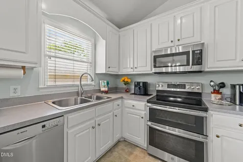 709 Slippery Bank Court Benson NC 27504