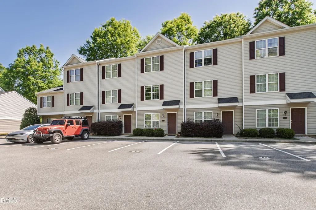 37 Red Lane Raleigh NC 27606