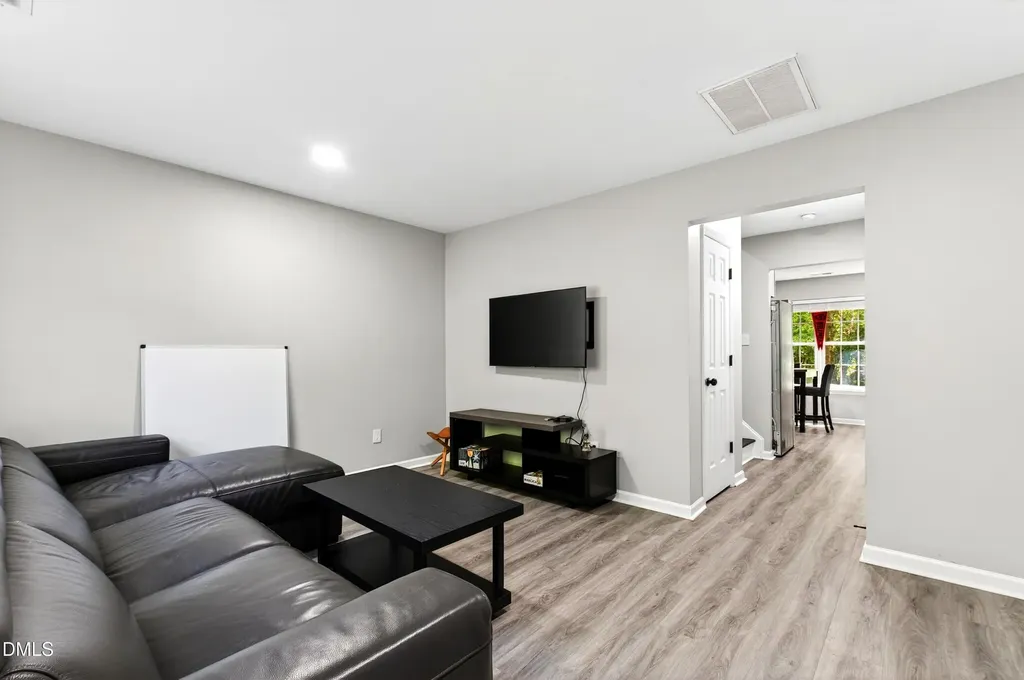 37 Red Lane Raleigh NC 27606