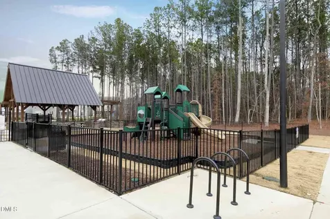 613 White Oak Pond Road Apex NC 27523