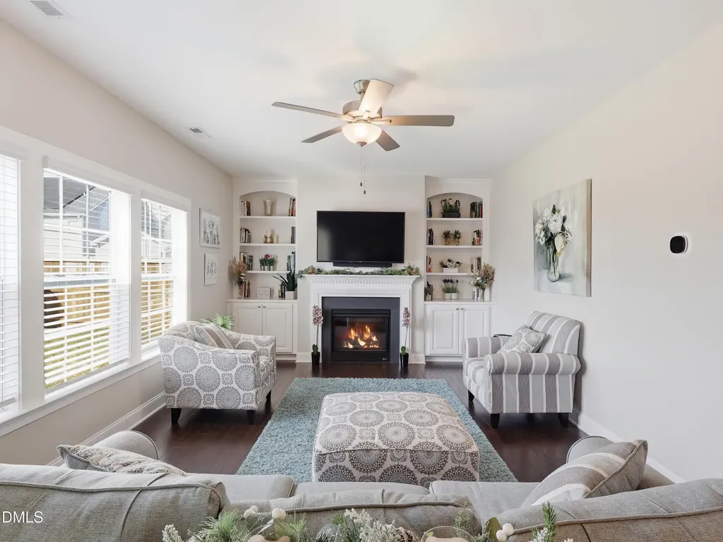 1127 Clearwood Lane Fuquay Varina NC 27526