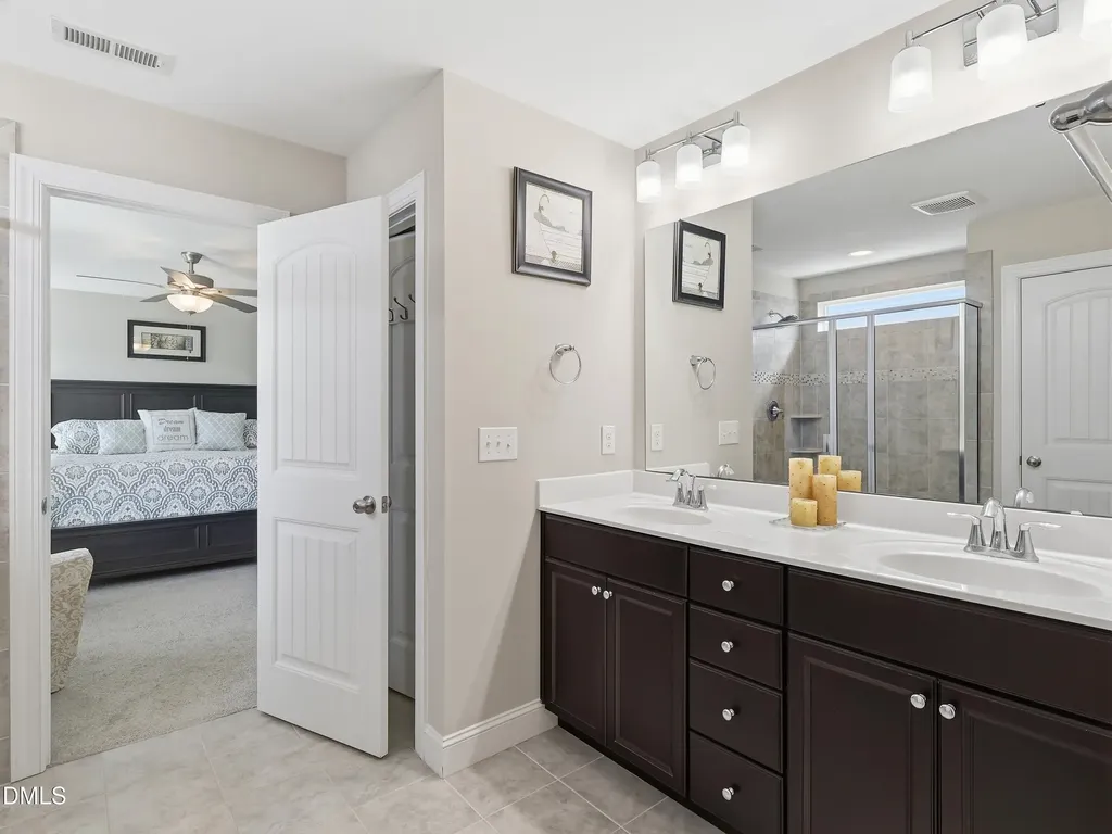1127 Clearwood Lane Fuquay Varina NC 27526
