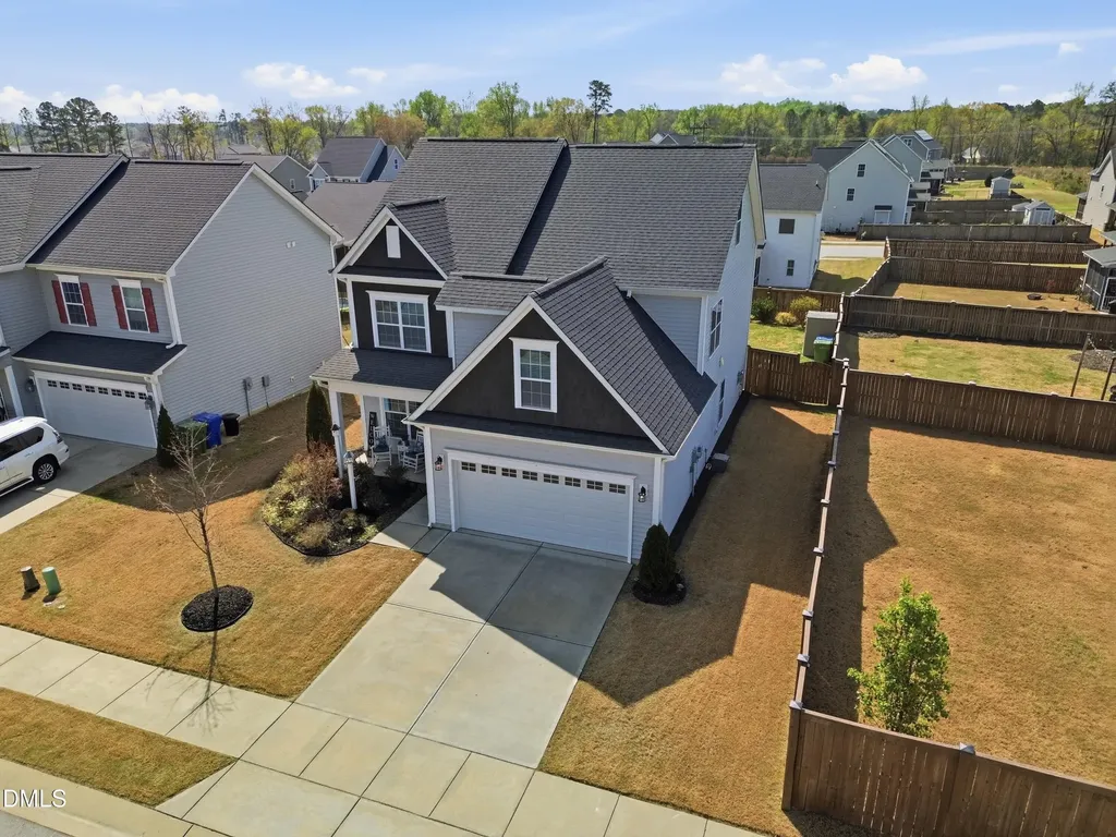 1127 Clearwood Lane Fuquay Varina NC 27526