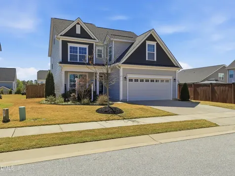 1127 Clearwood Lane Fuquay Varina NC 27526