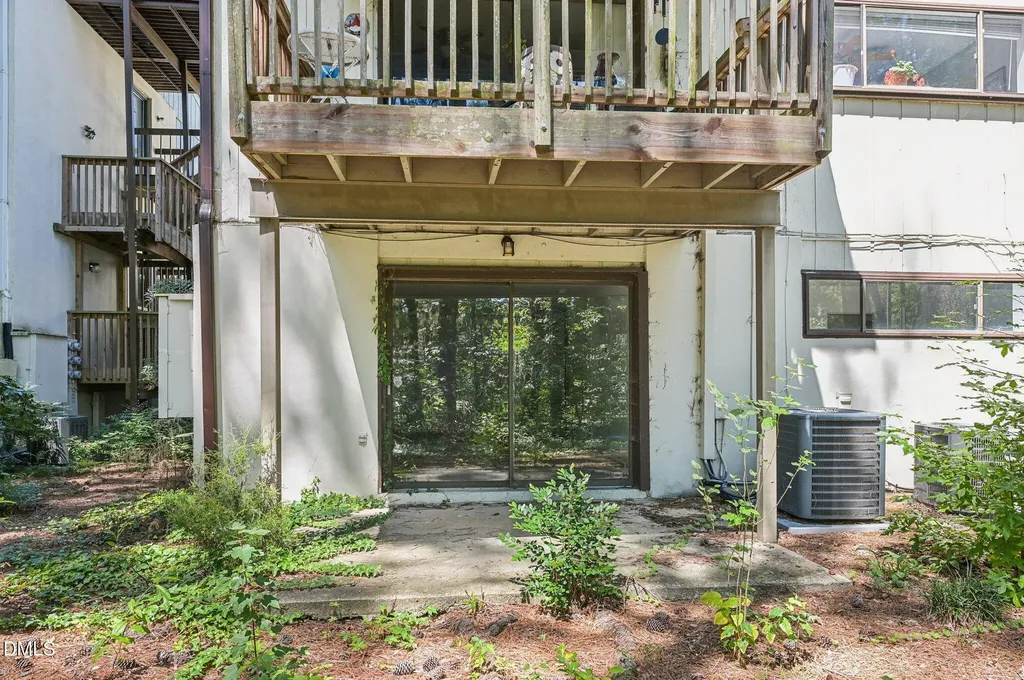 642 Pine Ridge Place Raleigh NC 27609