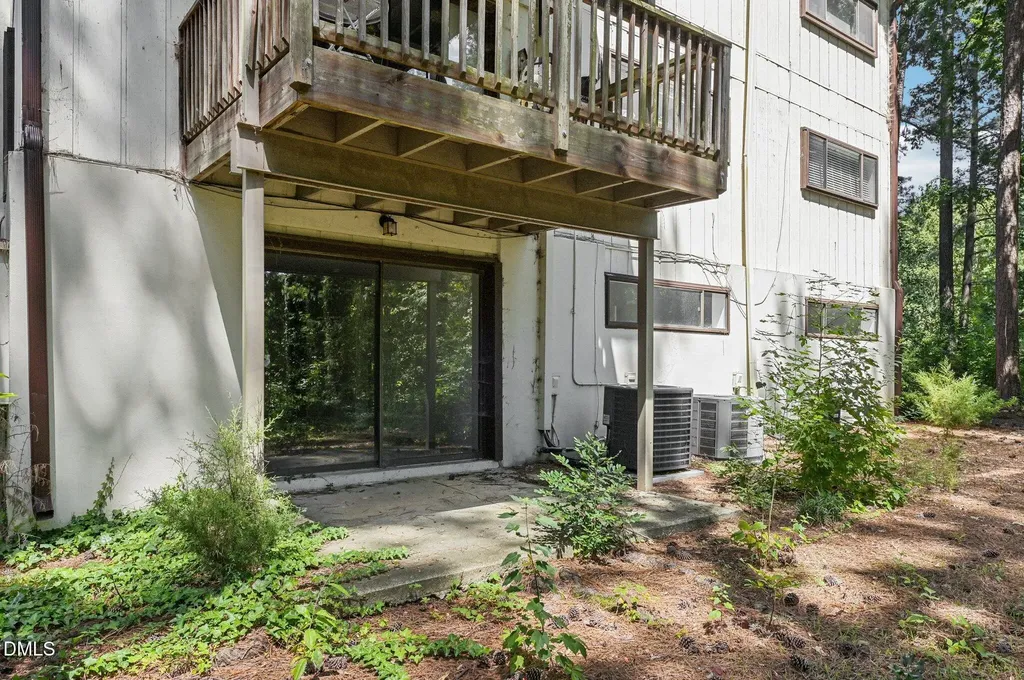 642 Pine Ridge Place Raleigh NC 27609
