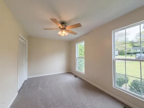 637 Yates Place Zebulon NC 27597