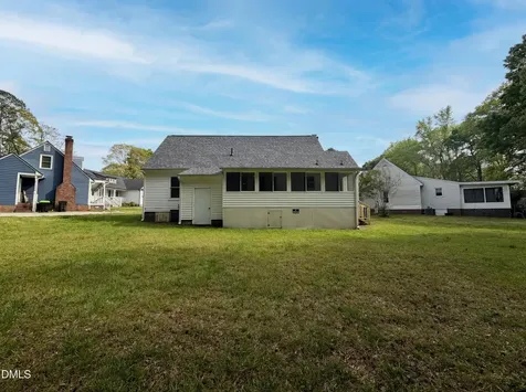 637 Yates Place Zebulon NC 27597