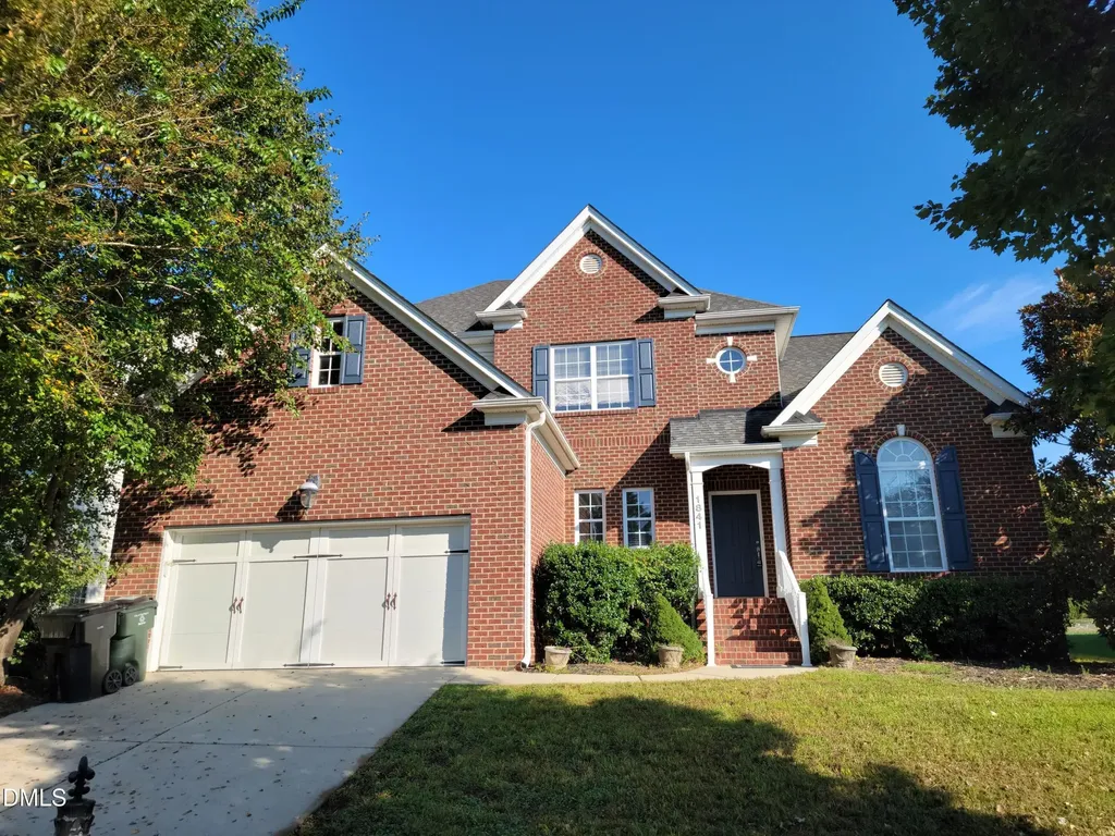 1841 Dunbar Place Burlington NC 27215