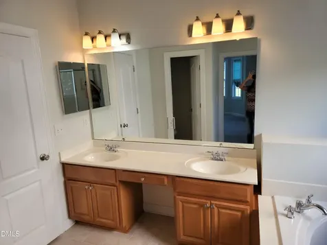 1841 Dunbar Place Burlington NC 27215