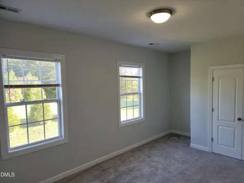 1841 Dunbar Place Burlington NC 27215
