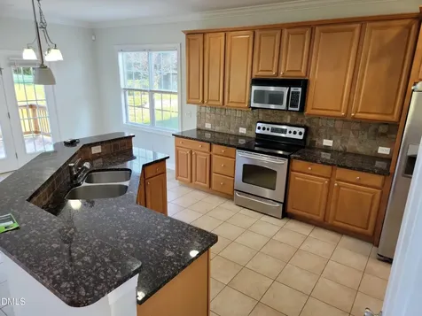 1841 Dunbar Place Burlington NC 27215