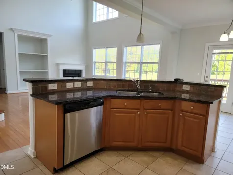 1841 Dunbar Place Burlington NC 27215