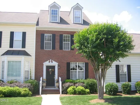 603 Knightsborough Way Apex NC 27502