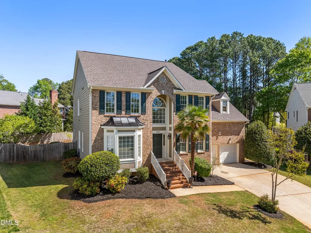 805 Cricketfield Lane Cary NC 27518