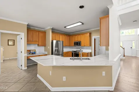 805 Cricketfield Lane Cary NC 27518